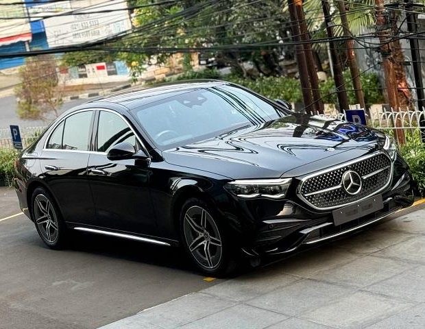 Promo Mobil Mercedes-benz E300